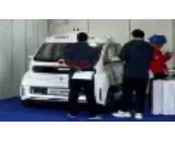 智能網(wǎng)聯(lián)實(shí)車競(jìng)賽智能平臺(tái)